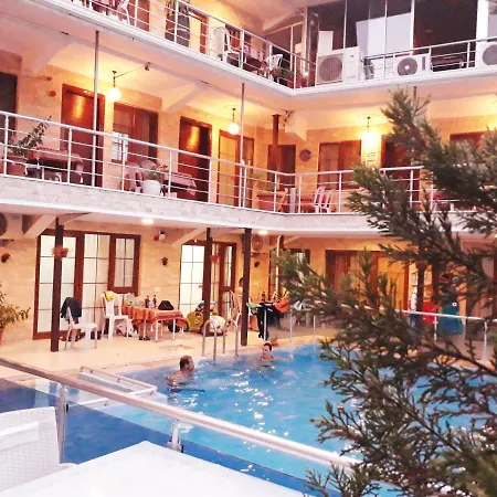 Alida باموكاليه